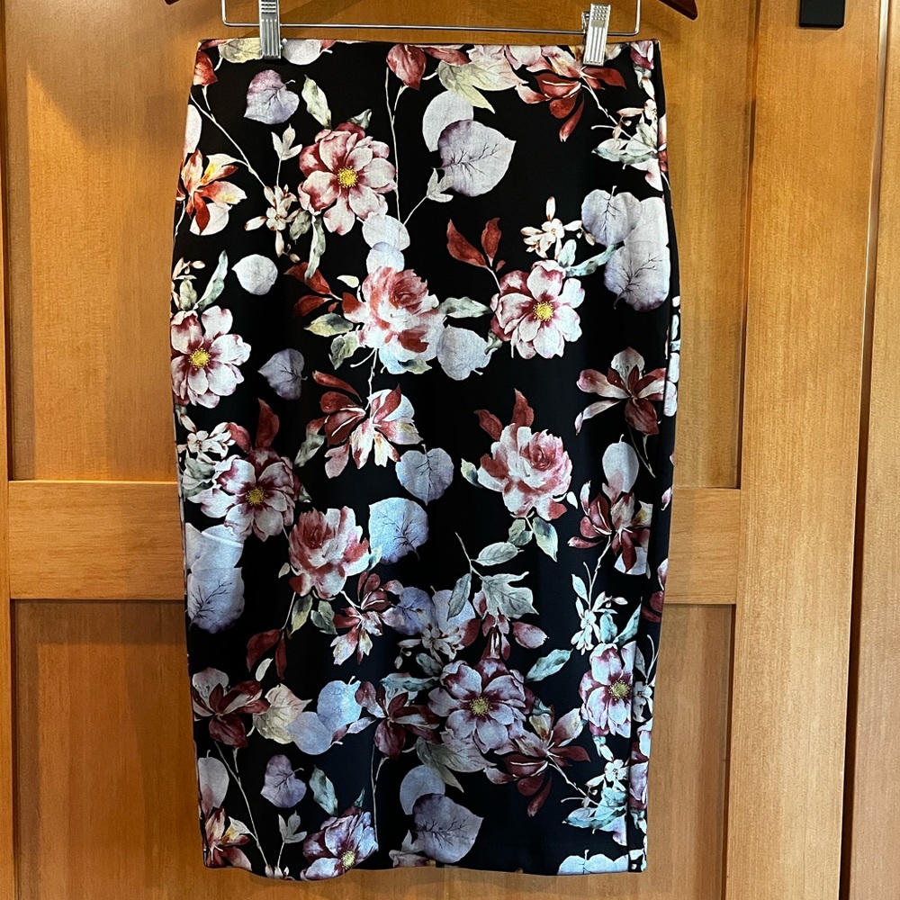 Floral pencil skirt